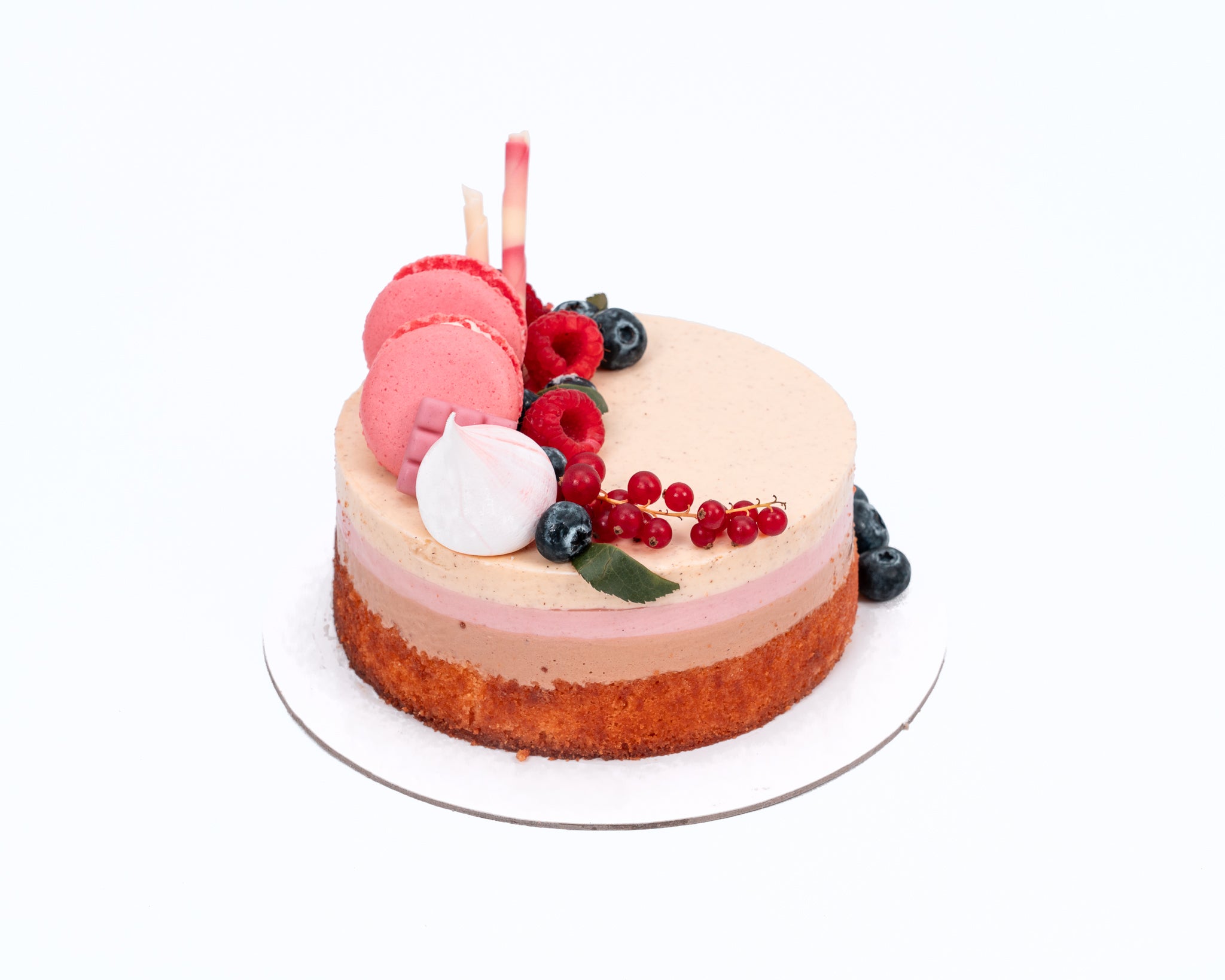 Tort fresh cu trei tipuri de mousse