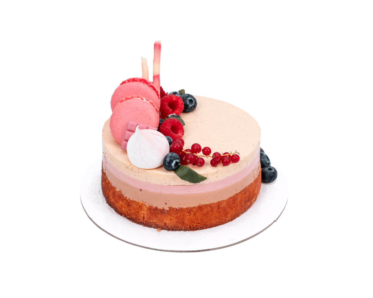 Tort fresh cu trei tipuri de mousse