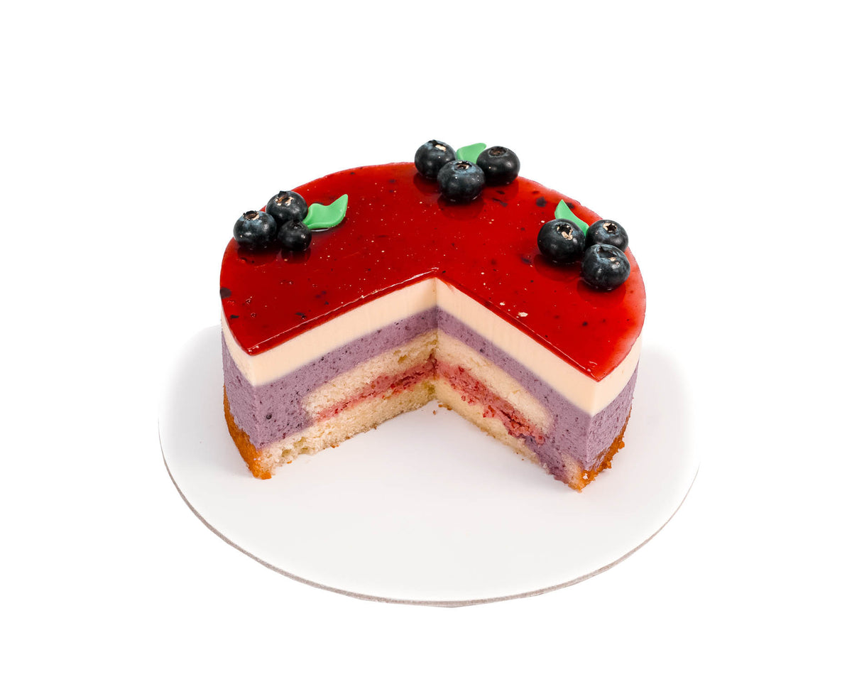 Tort mousse cu afine și ciocolată albă